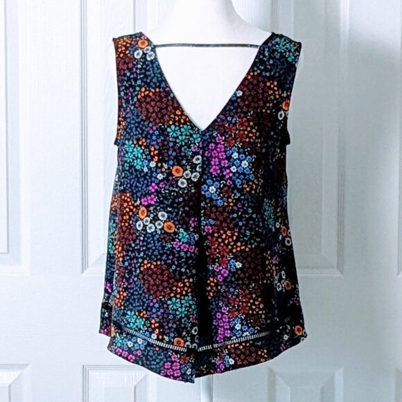 A.N.A. Women's Sleeveless Vneck Top Blouse  Size S  Multi Color Floral Print - Picture 3 of 6